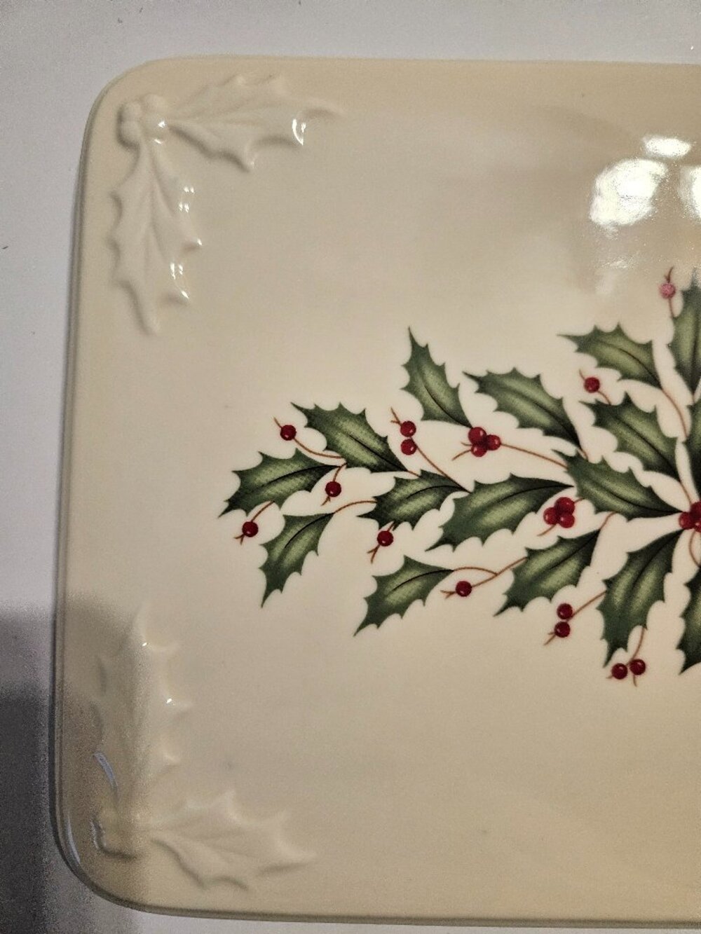 Lenox Christmas Cheeseboard with Handle - Picture 2 of 11